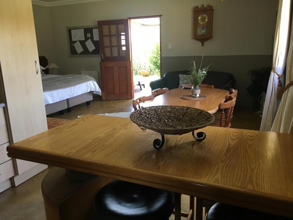 Sanctuary Life Guest Farm Hotel Магалисбург Екстериор снимка